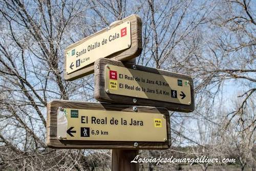 Señal de senderismo GR 48 y PR-A 391 hacia El Real de la Jara